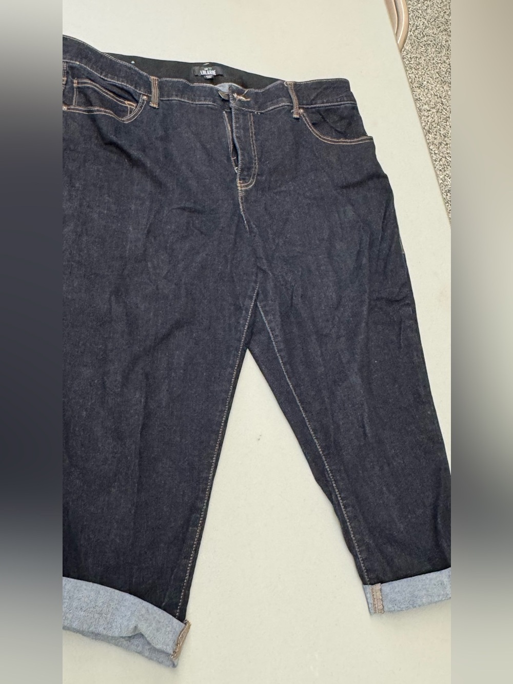 LuLaRoe Women's Dark Indigo Denim Crop Jeans Roll Cuff Capris size 40 US 20